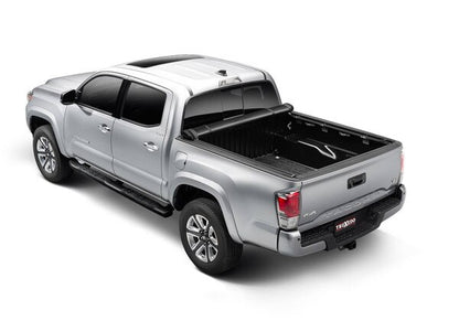 PRO X15 TONNEAU COVER 2022-2026 Toyota Tundra 5'6" Bed w/o Deck Rail System