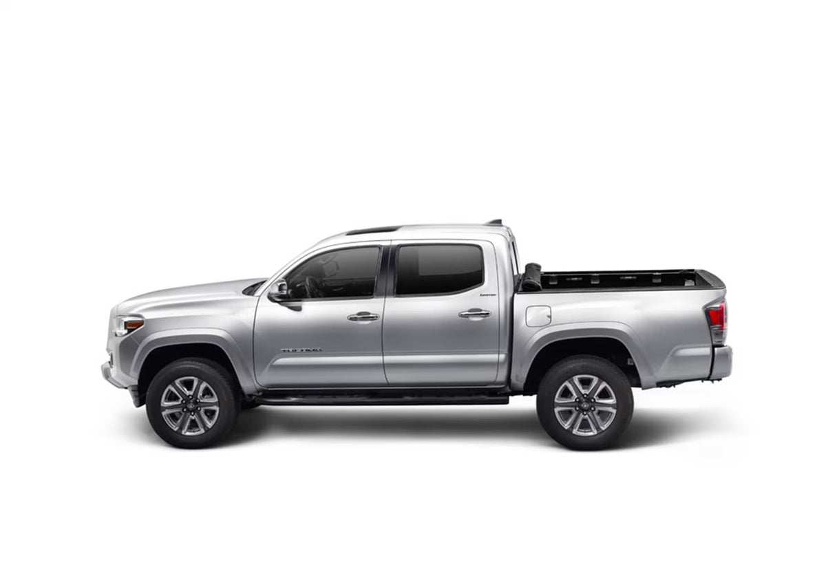 PRO X15 TONNEAU COVER 2022-2026 Toyota Tundra 5'5" Bed w/ Deck Rail System