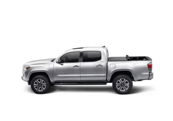 PRO X15 TONNEAU COVER 2022-2026 Toyota Tundra 6'5" Bed w/o Deck Rail System