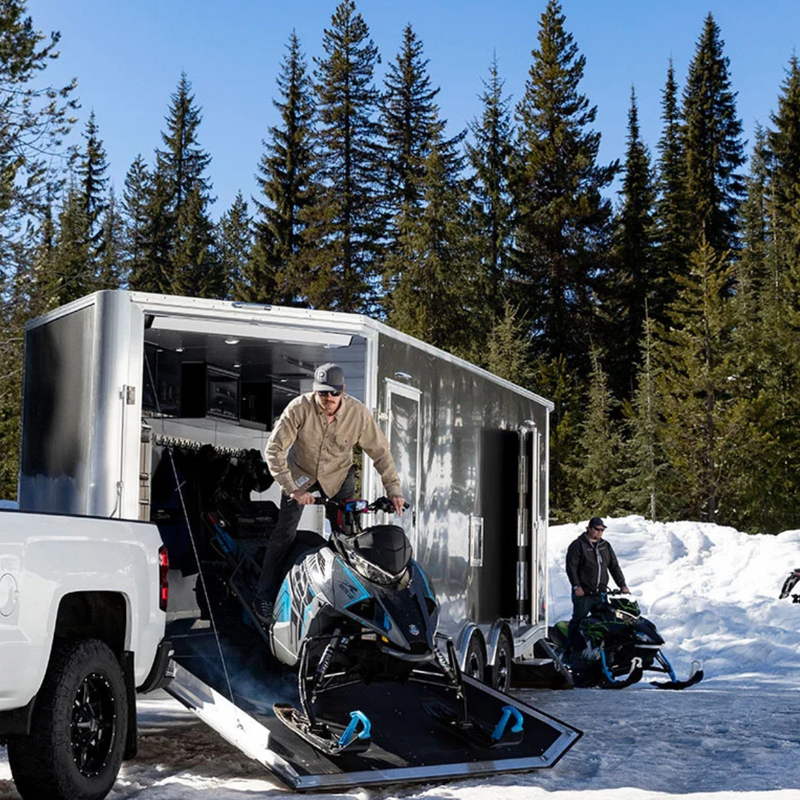 $100 OFF B&W TOW & STOWS