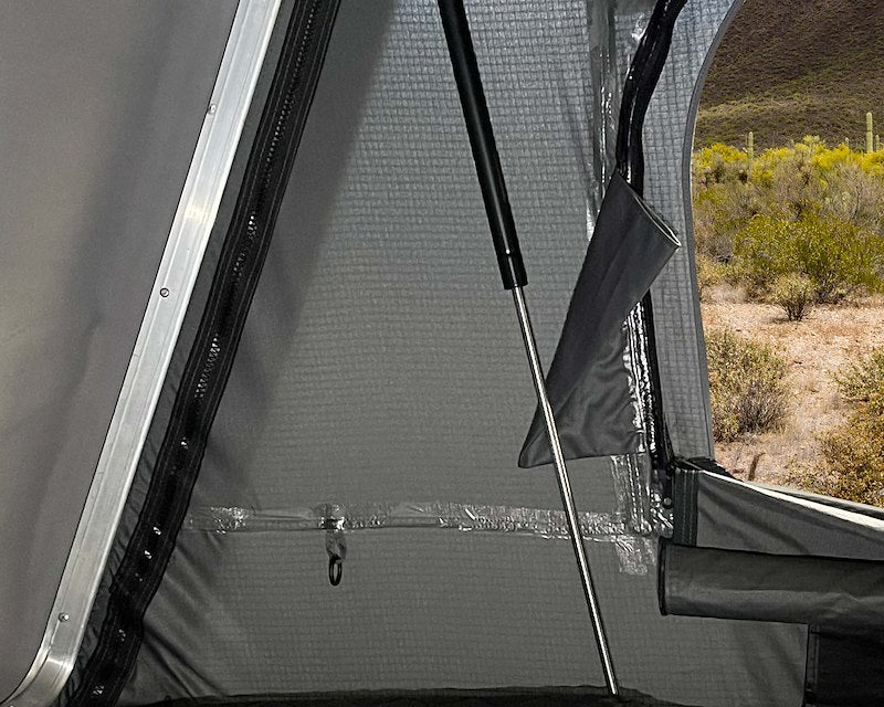 OVS BUSHVELD Hard Shell Roof Top Tent - 4 Person