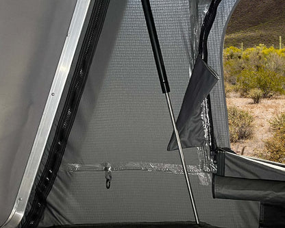 OVS BUSHVELD Hard Shell Roof Top Tent - 4 Person